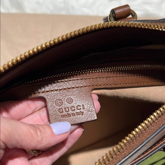 Gucci Tote SOLD‼️ - Picture 5 of 7